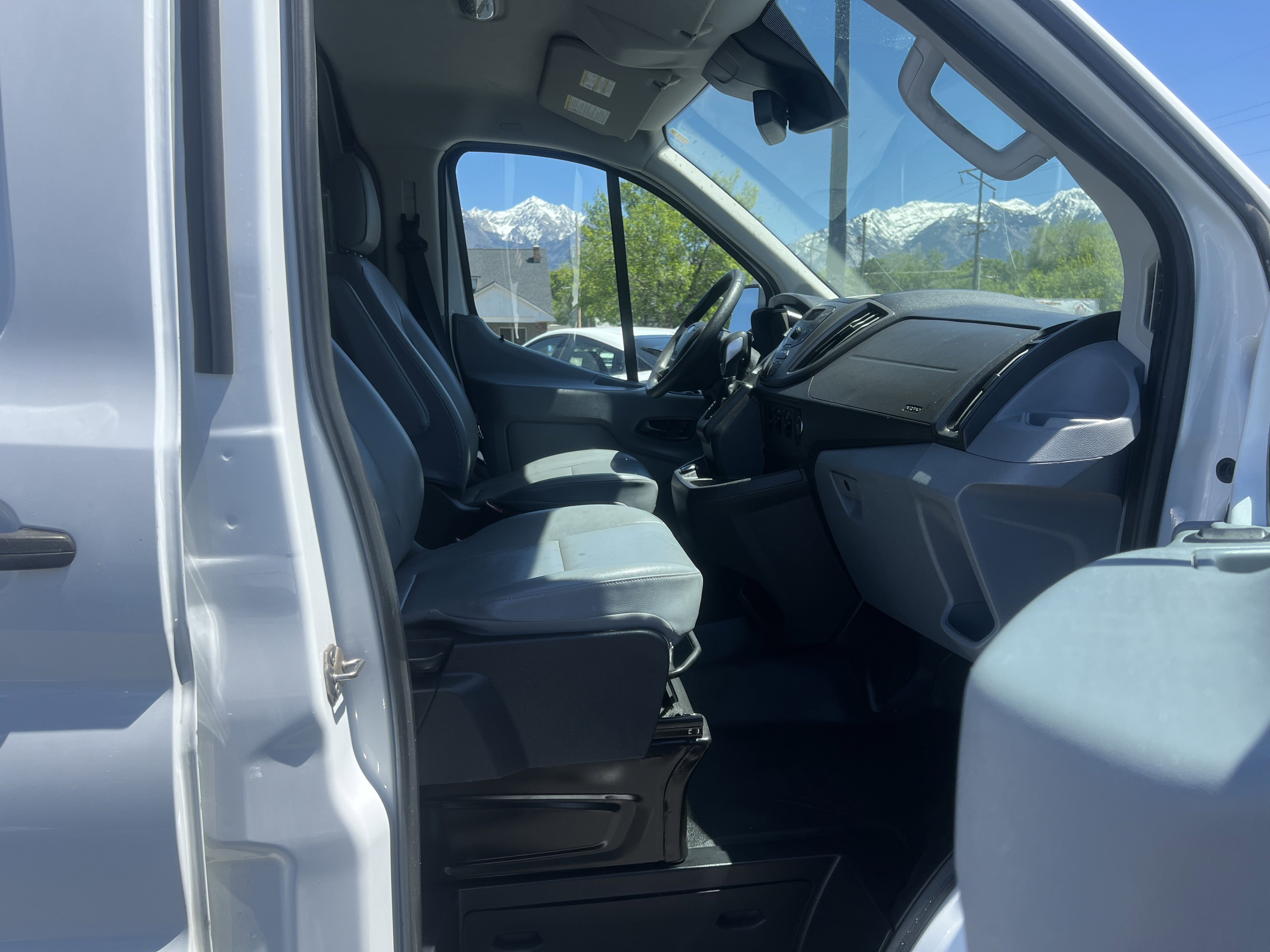 Used 2019 Ford Transit 150 148 Low Roof RWD image 14