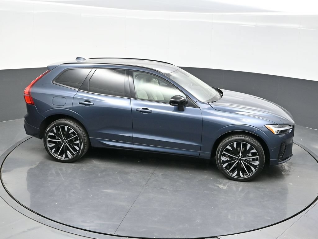 New 2026 Volvo XC60 B5 Ultra w/ Climate Package AWD/4WD image 44
