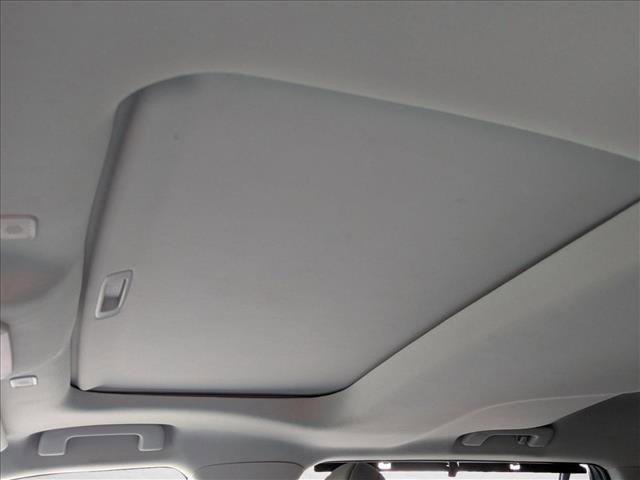 Used 2023 Toyota Highlander XLE image 15