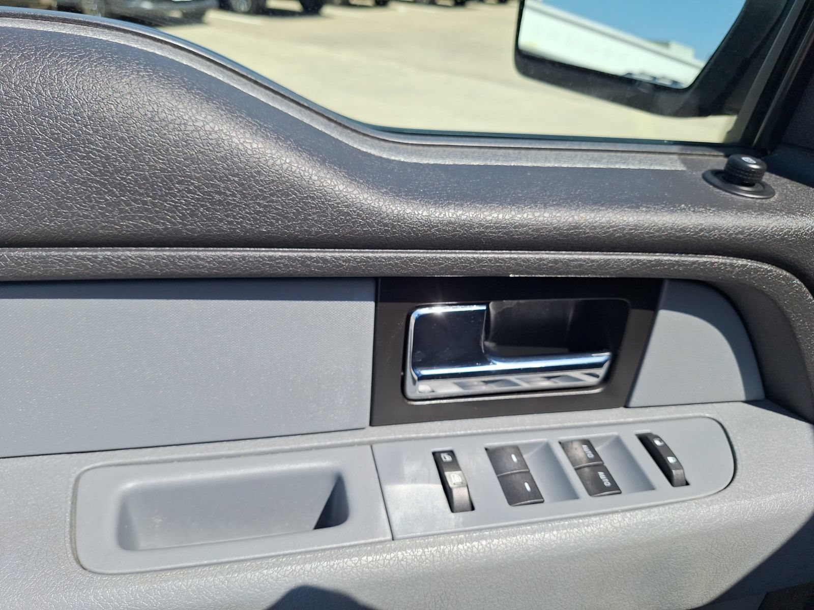 Used 2014 Ford F150 STX w/ Equipment Group 201A Mid RWD image 19