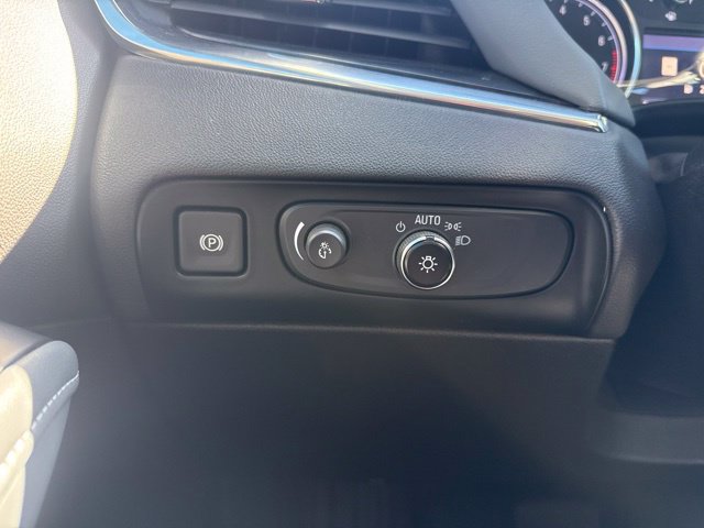 Used 2021 Buick Enclave Essence w/ Sport Touring Edition AWD/4WD image 17