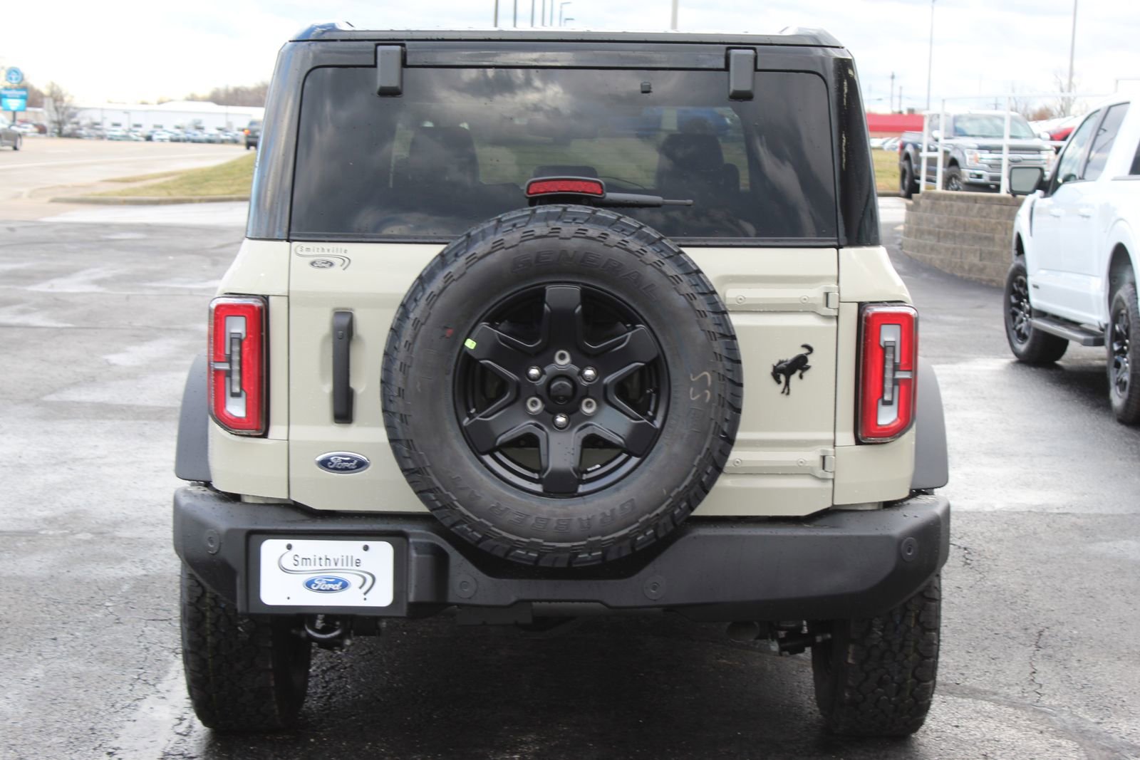 New 2025 Ford Bronco Outer Banks image 7