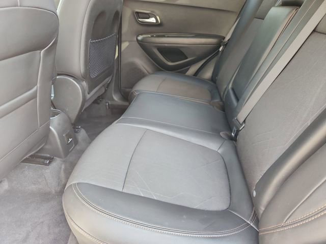 Used 2020 Chevrolet Trax LT w/ LT Convenience Package FWD image 22