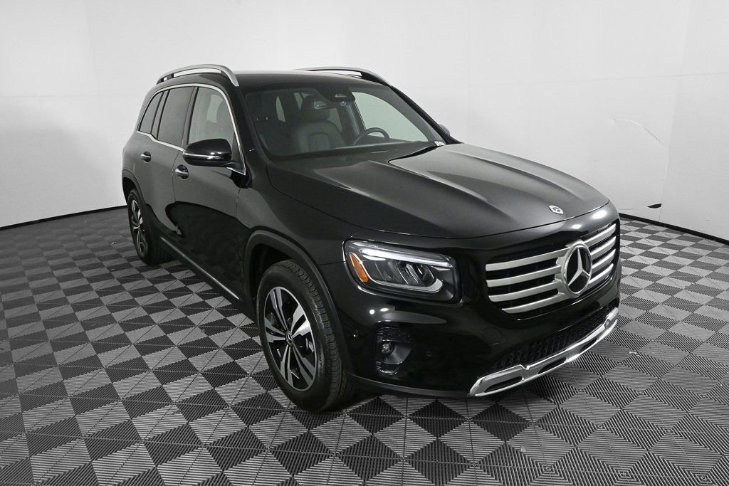 Used 2025 Mercedes-Benz GLB 250 image 24