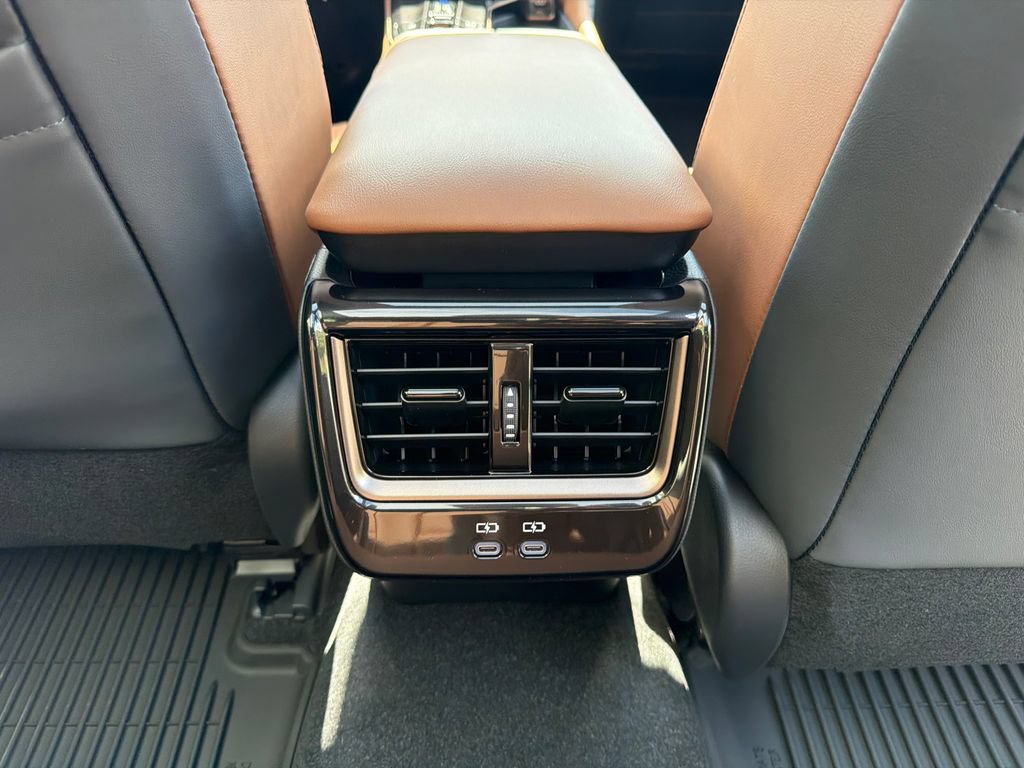 New 2026 Toyota Crown Signia w/ Advanced Technology Package AWD/4WD image 27