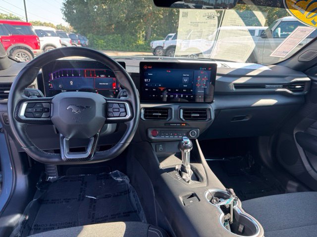Used 2025 Ford Mustang GT RWD image 18