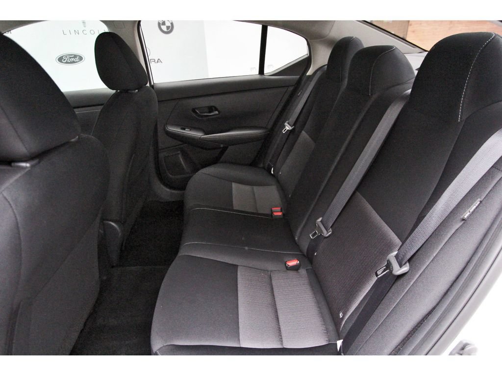 Used 2025 Nissan Sentra SV w/ All-Weather Package FWD image 11