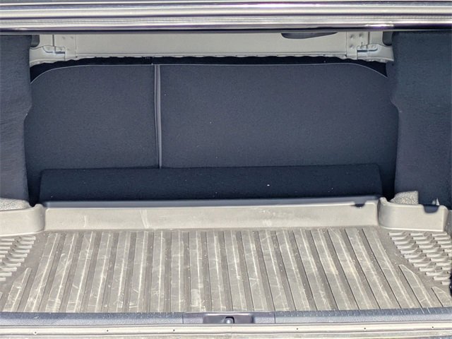 Used 2024 Toyota Camry SE image 18