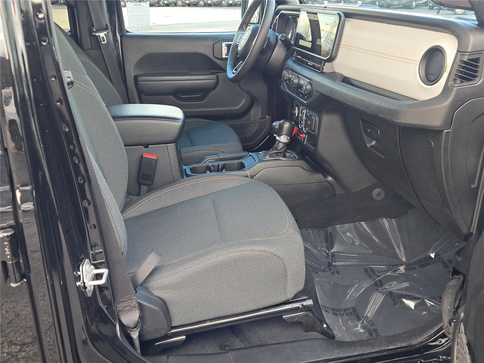 Used 2024 Jeep Wrangler Willys AWD/4WD image 8