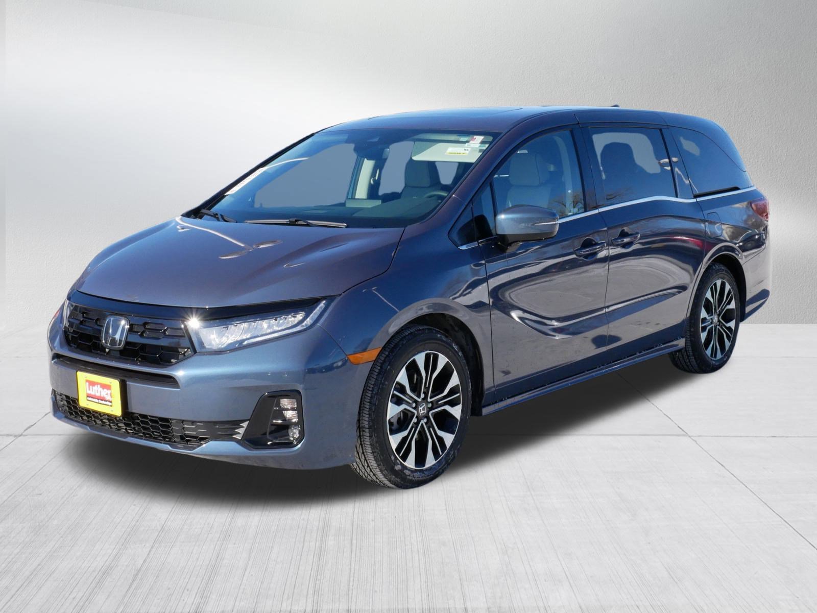 Certified 2026 Honda Odyssey Elite image 3