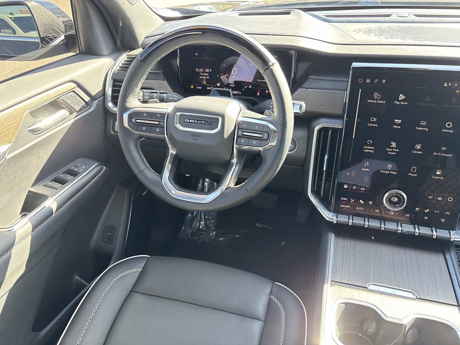 Certified 2024 GMC Acadia Denali w/ Super Cruise Package image 25