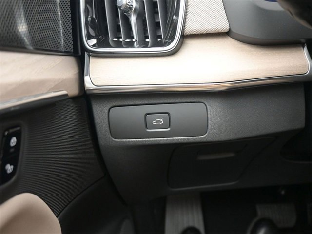 New 2026 Volvo XC90 B6 Ultra image 29