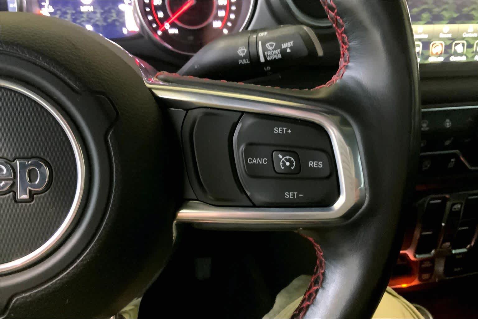 Used 2021 Jeep Gladiator Rubicon AWD/4WD image 24