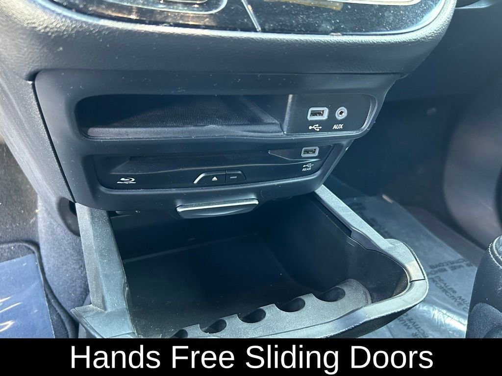 Used 2020 Chrysler Pacifica Touring-L Plus image 22