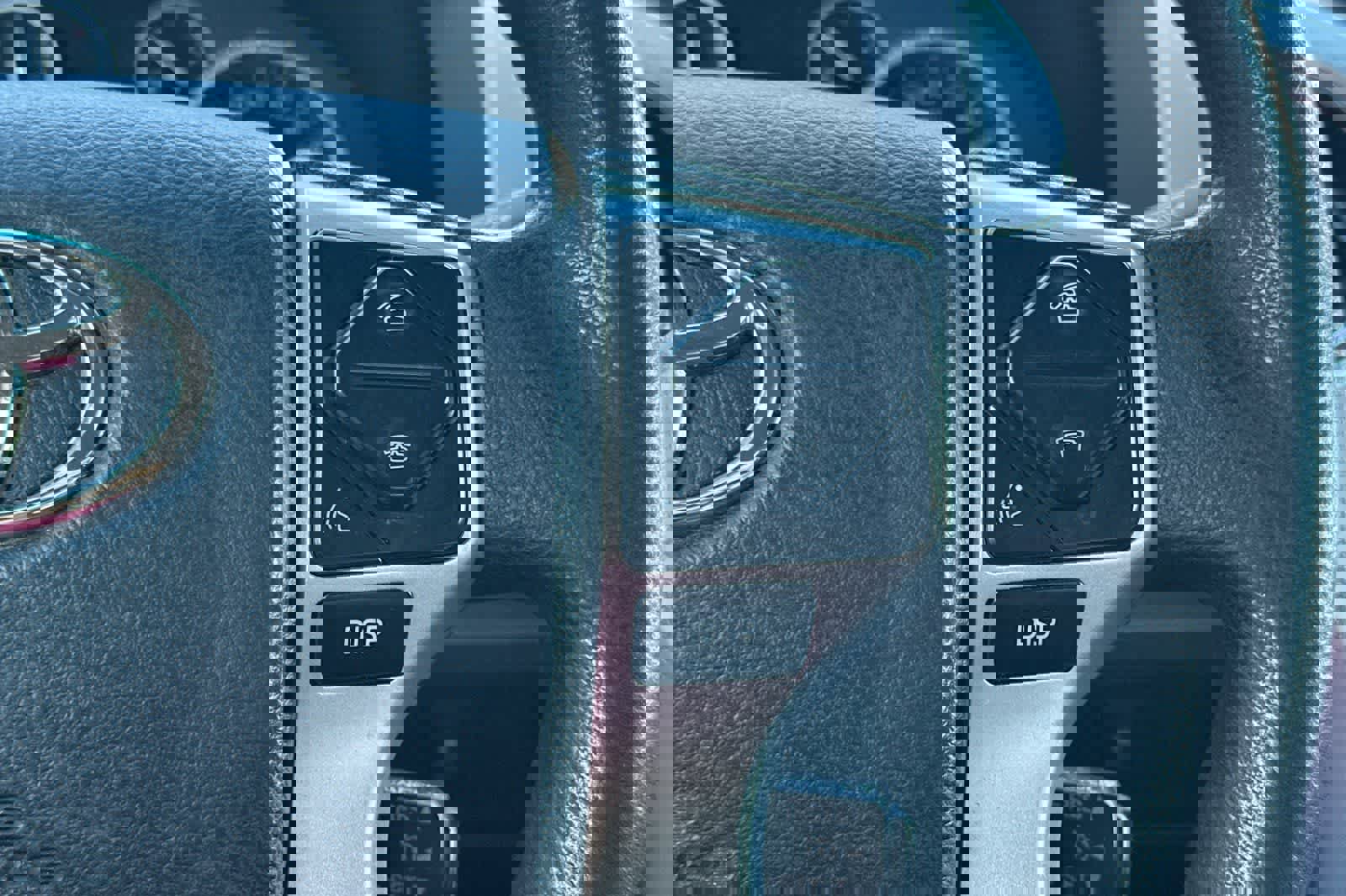 Used 2014 Toyota Tundra SR5 w/ SR5 Upgrade Package image 28