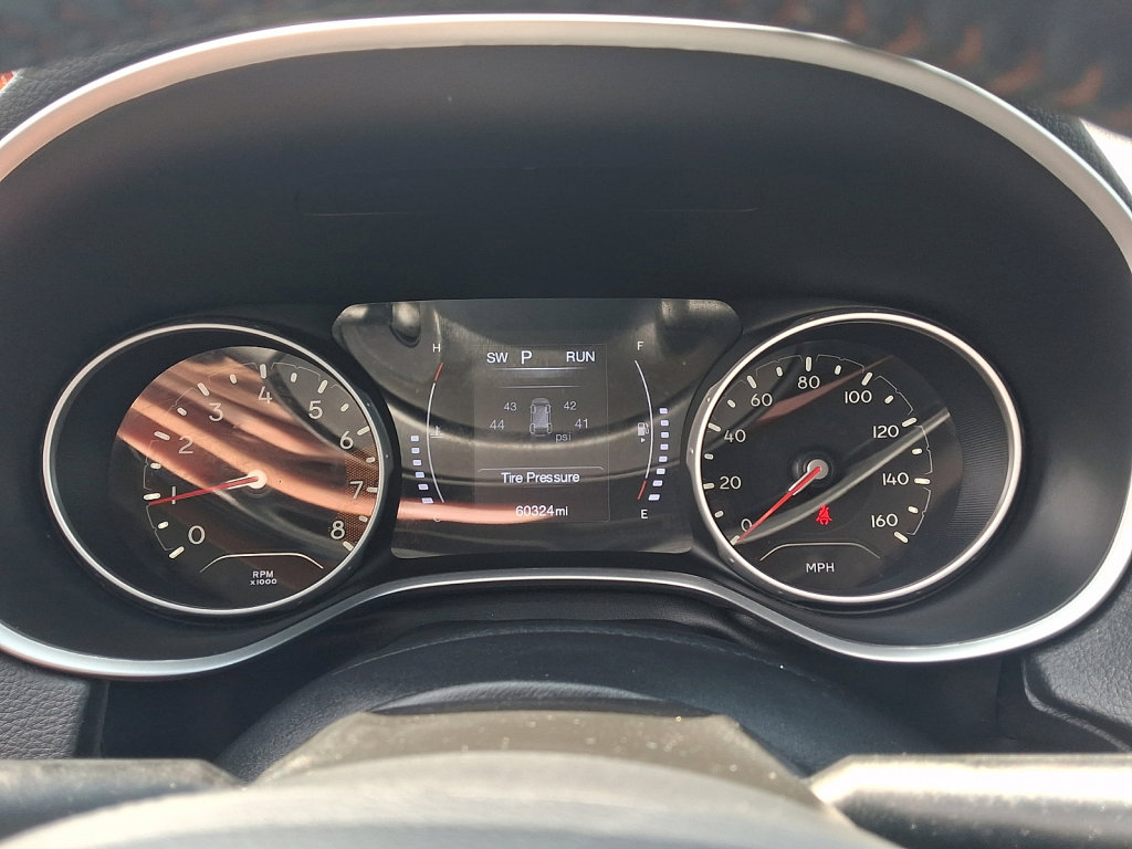 Used 2020 Jeep Compass Latitude w/ Cold Weather Group AWD/4WD image 26