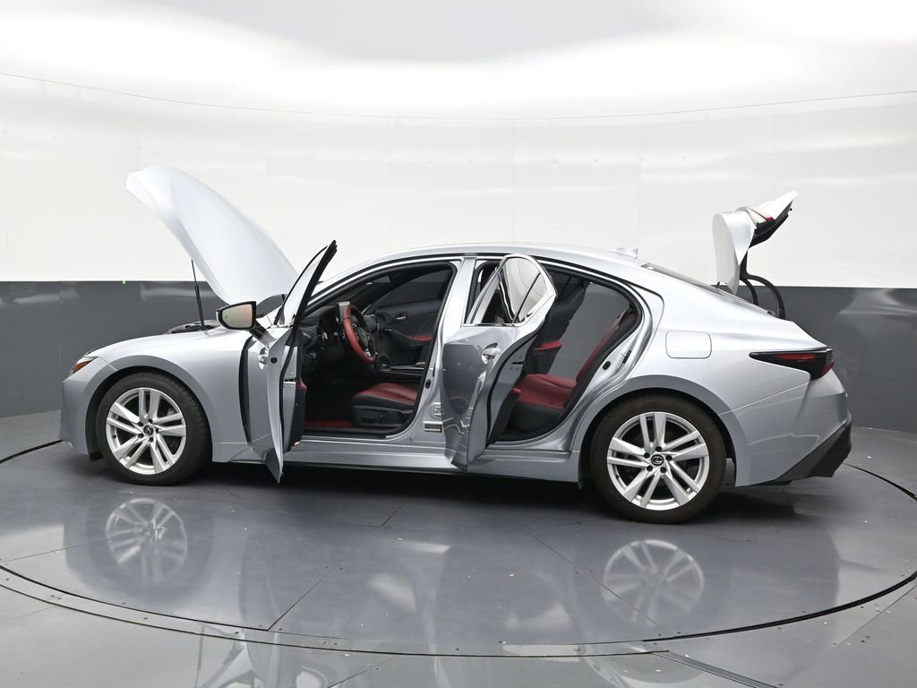 Used 2023 Lexus IS 300 w/ Comfort Package RWD image 31