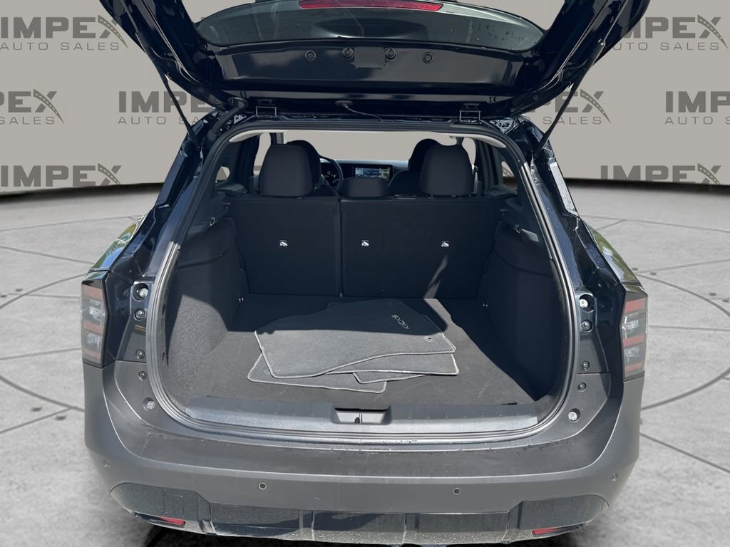 Used 2025 Nissan Kicks SV AWD/4WD image 26