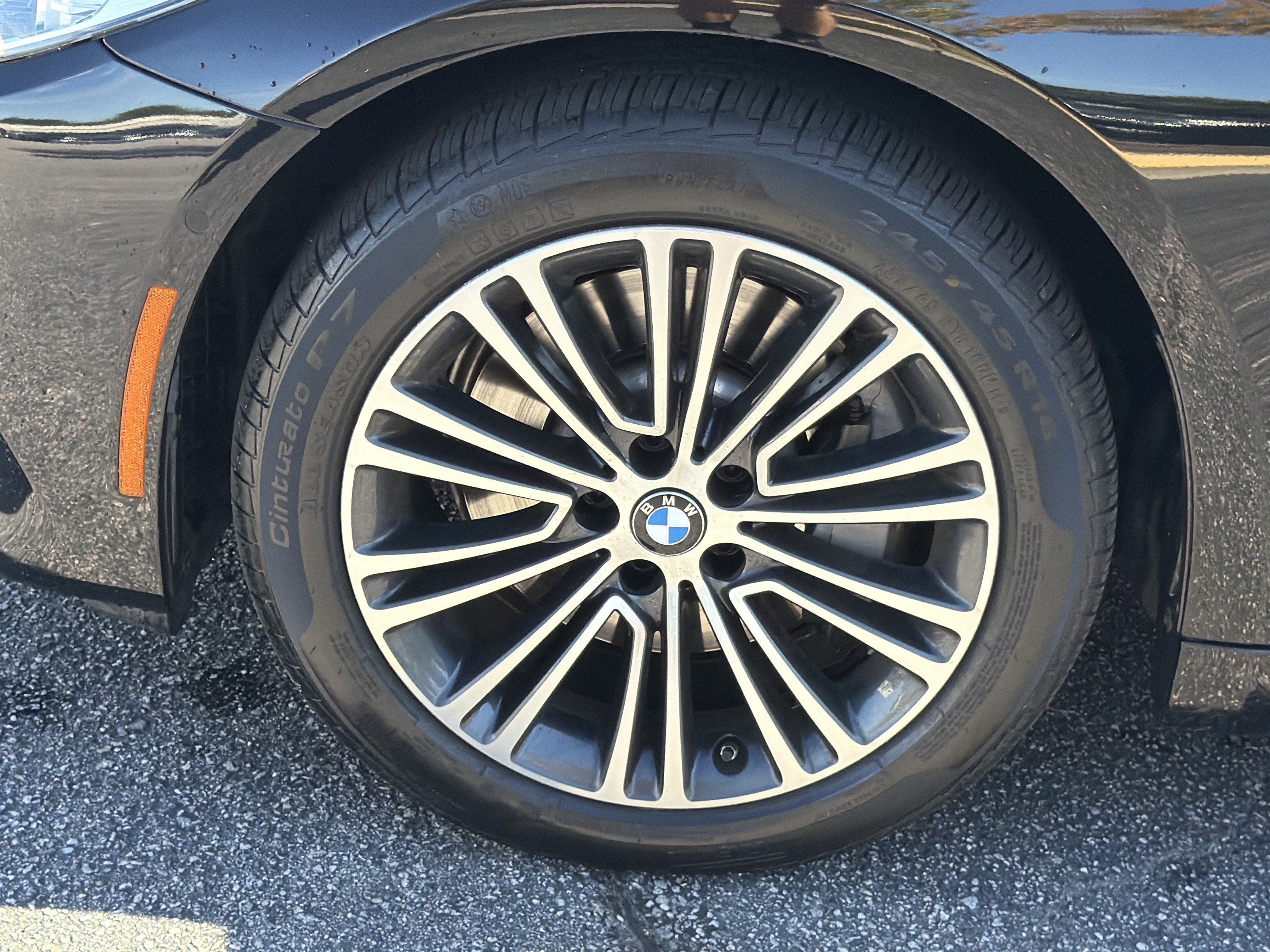 Used 2020 BMW 530i w/ Premium Package RWD image 31