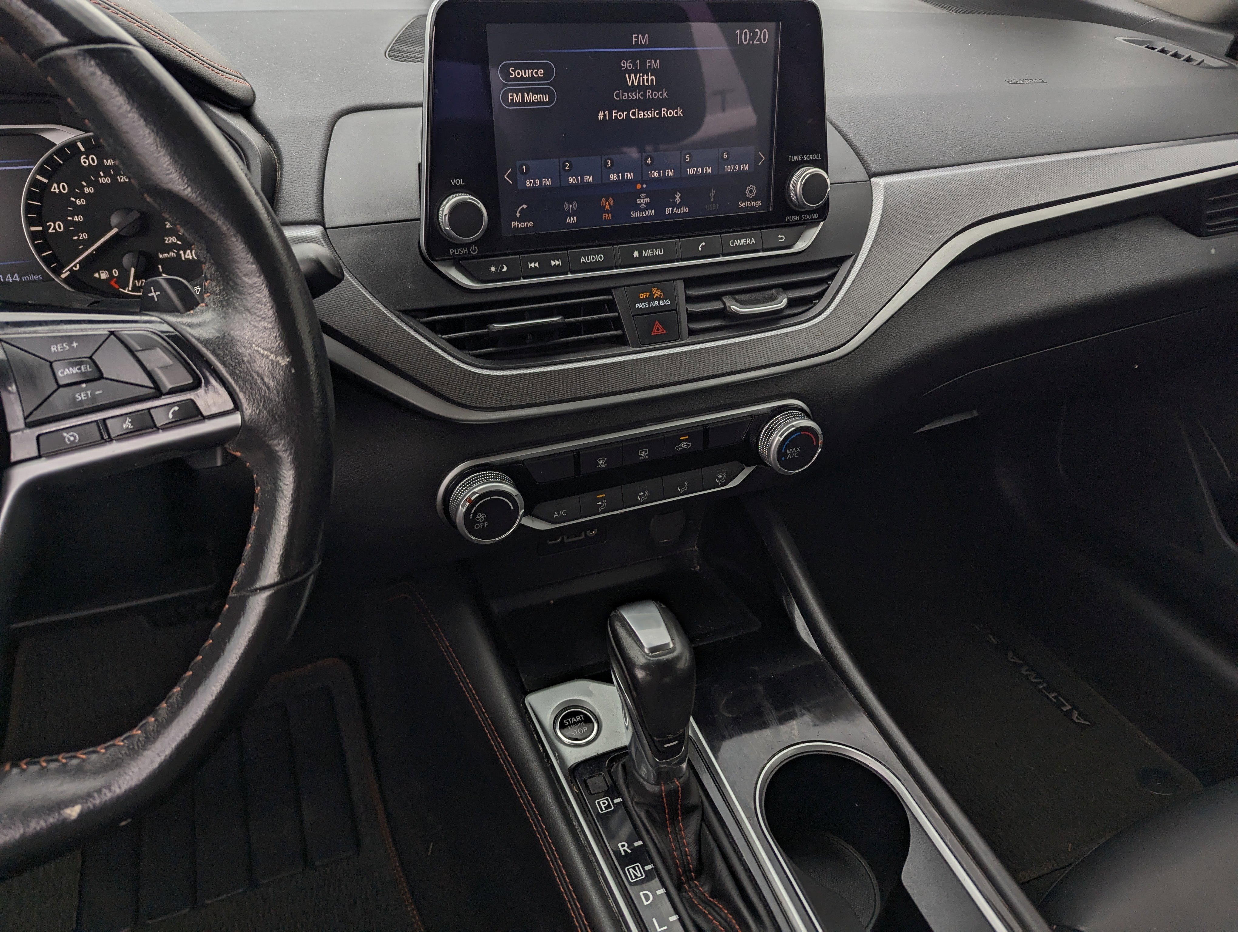 Used 2024 Nissan Altima 2.5 SR image 9