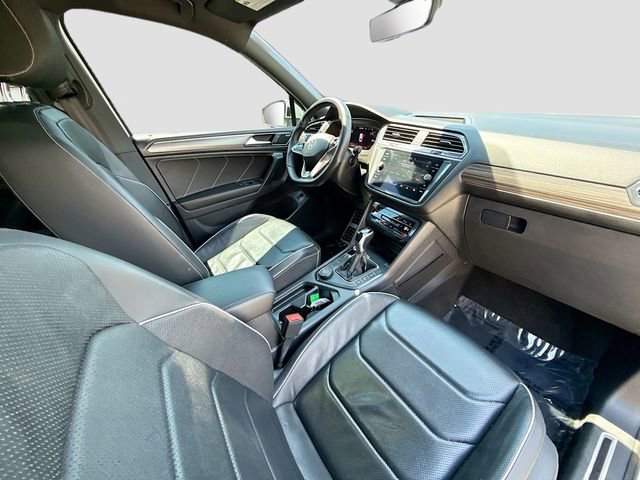 Used 2022 Volkswagen Tiguan SEL R-Line AWD/4WD image 27