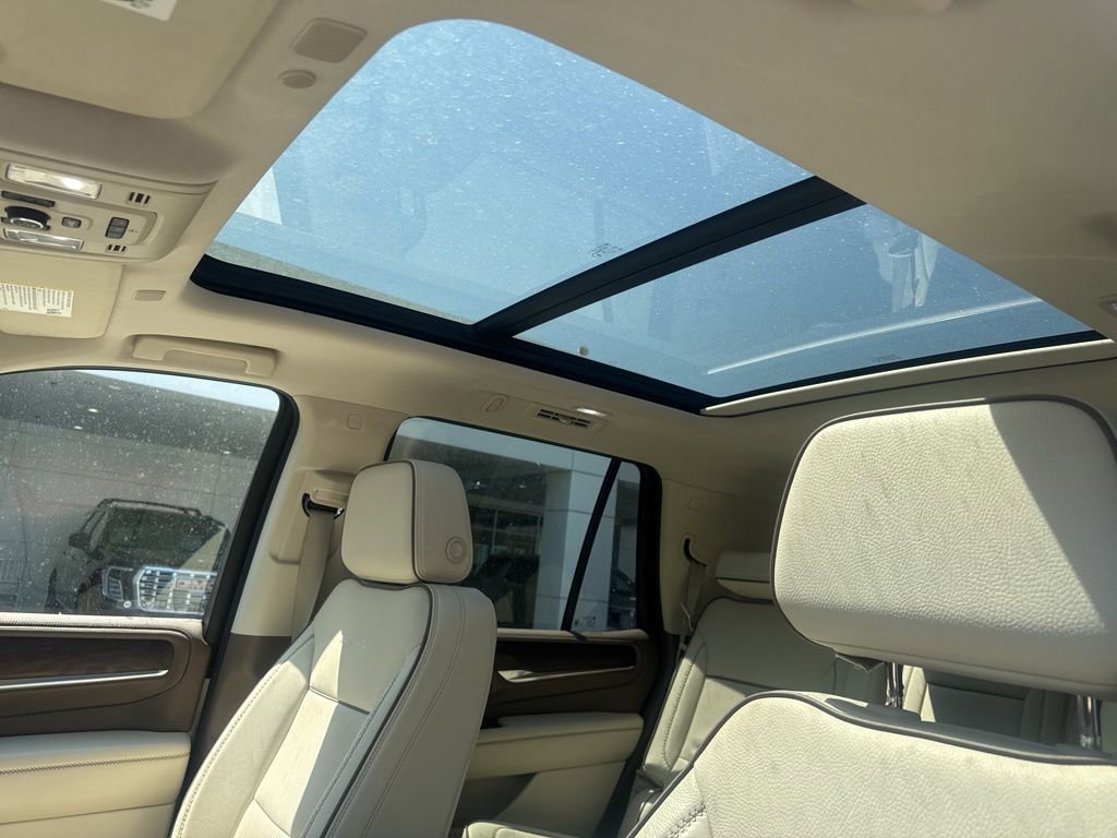 Used 2023 GMC Yukon Denali w/ LPO, Floor Liner Package image 13
