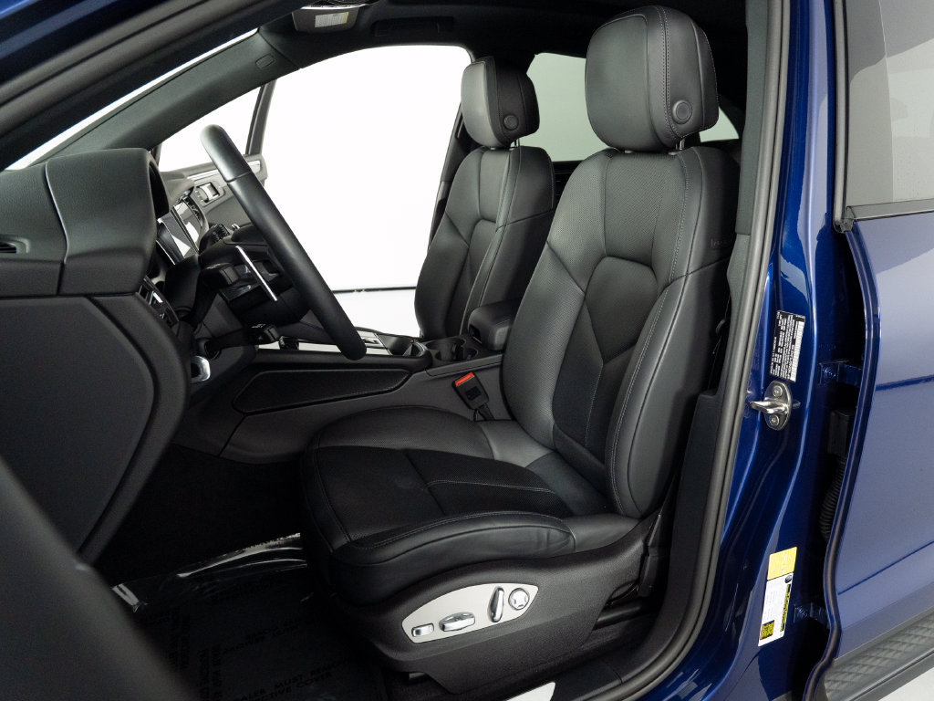 Certified 2026 Porsche Macan S AWD/4WD image 5