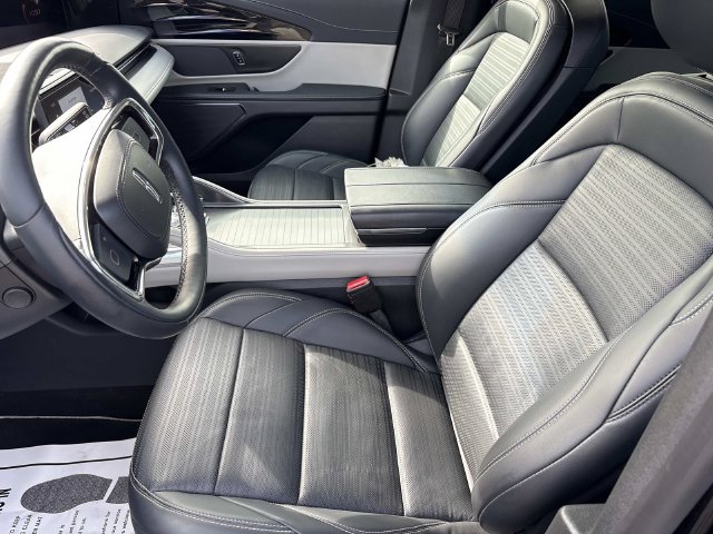 Certified 2024 Lincoln Nautilus Reserve AWD/4WD image 28