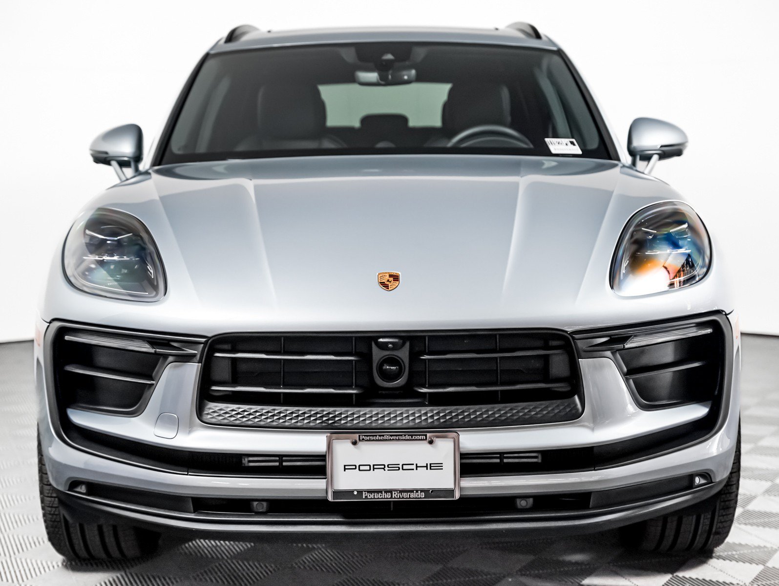 Certified 2026 Porsche Macan AWD/4WD image 7