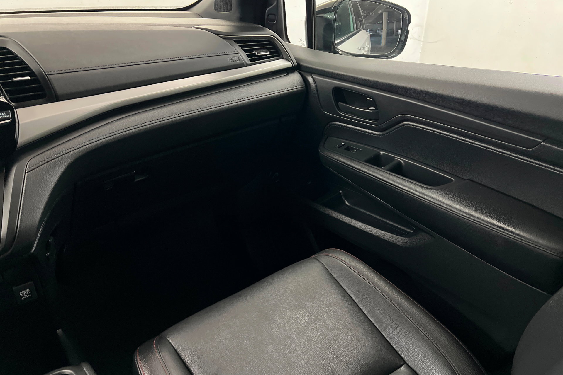 Used 2025 Honda Odyssey Sport-L image 10