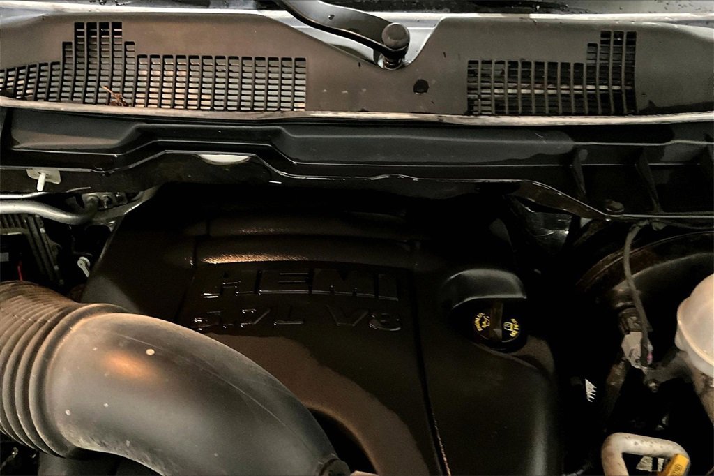 Used 2017 RAM 1500 Laramie image 30