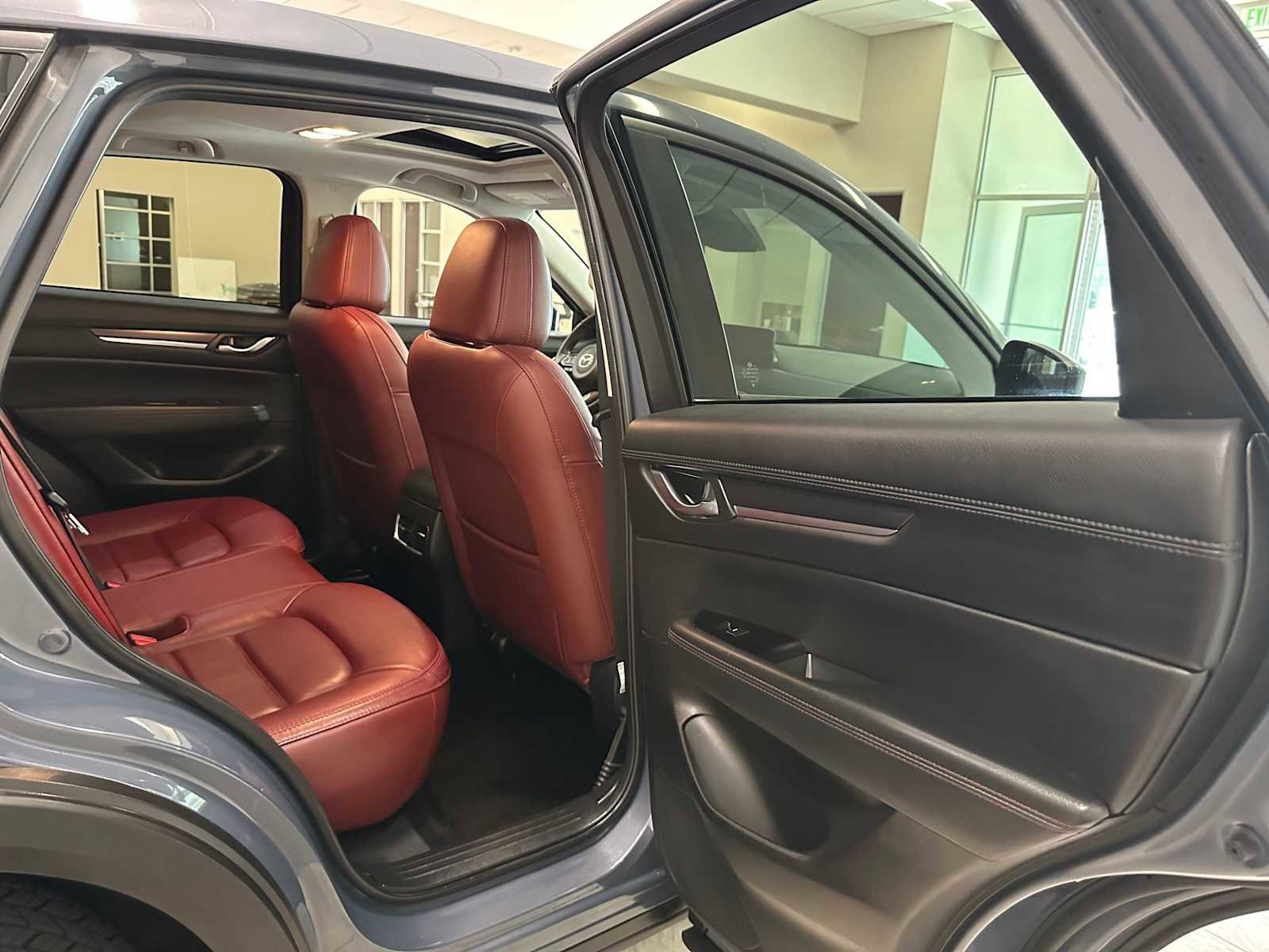Used 2023 MAZDA CX-5 Carbon Edition image 27
