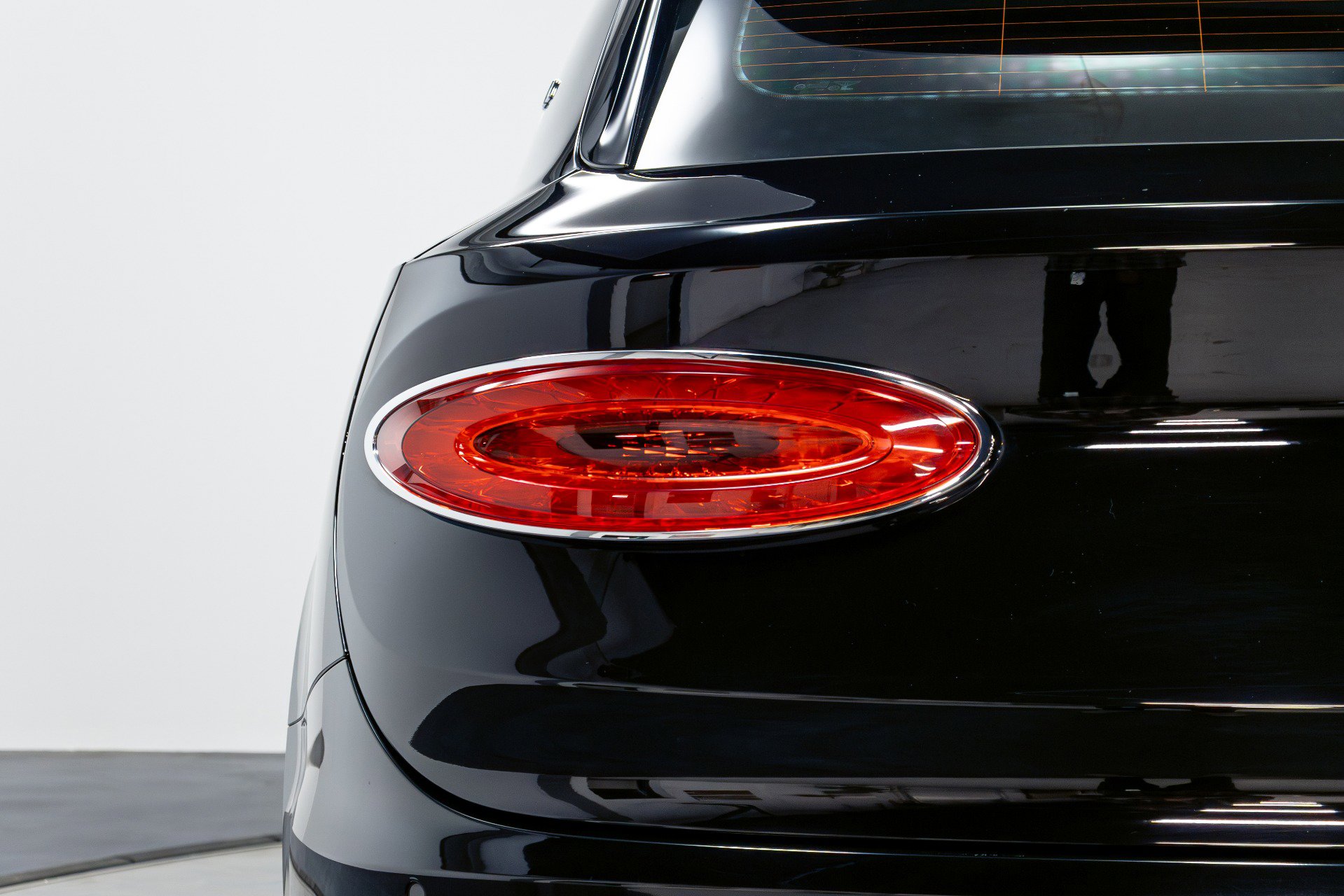 Used 2021 Bentley Bentayga w/ First Edition Specification AWD/4WD image 58