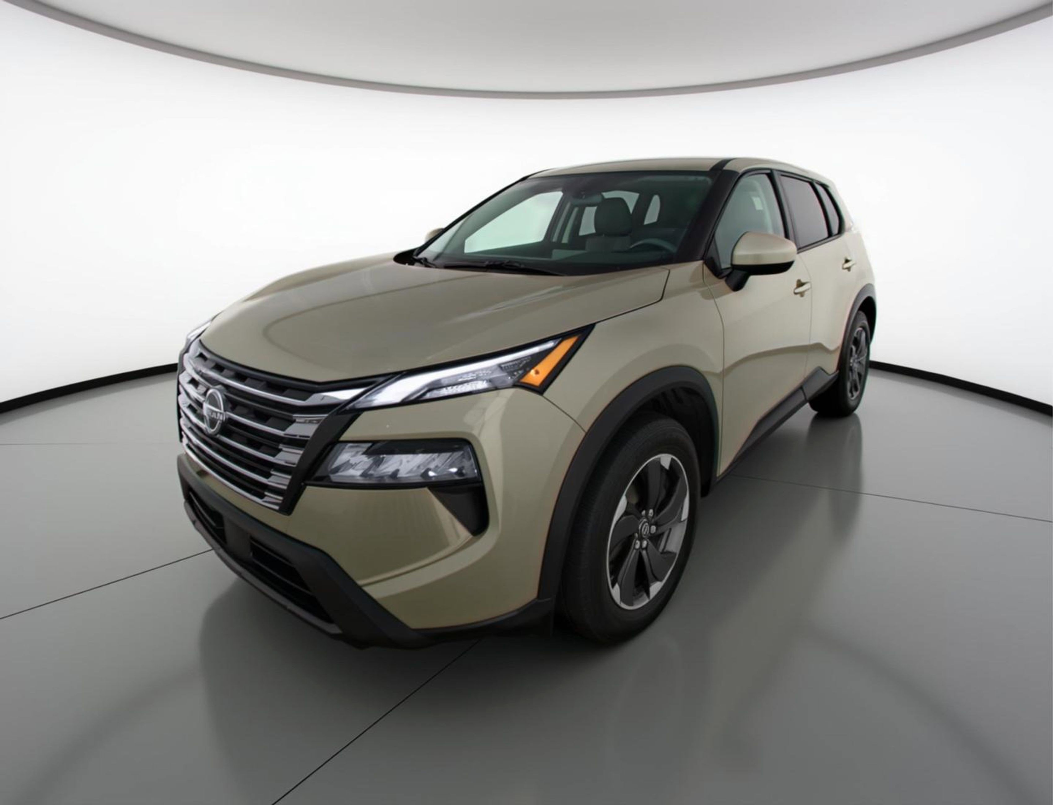 Used 2025 Nissan Rogue SV image 3