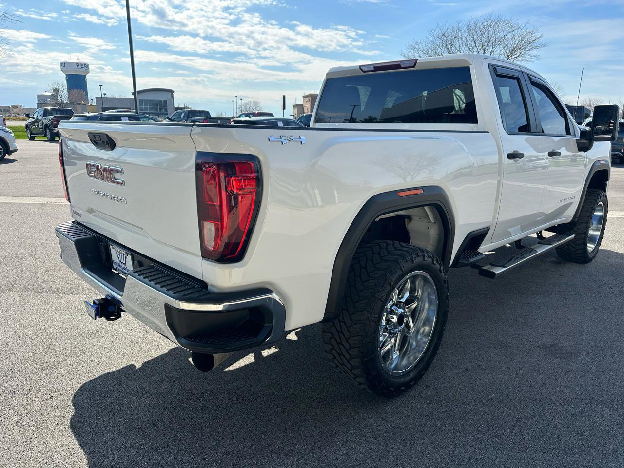 Used 2022 GMC Sierra 2500 Pro w/ Convenience Package image 7