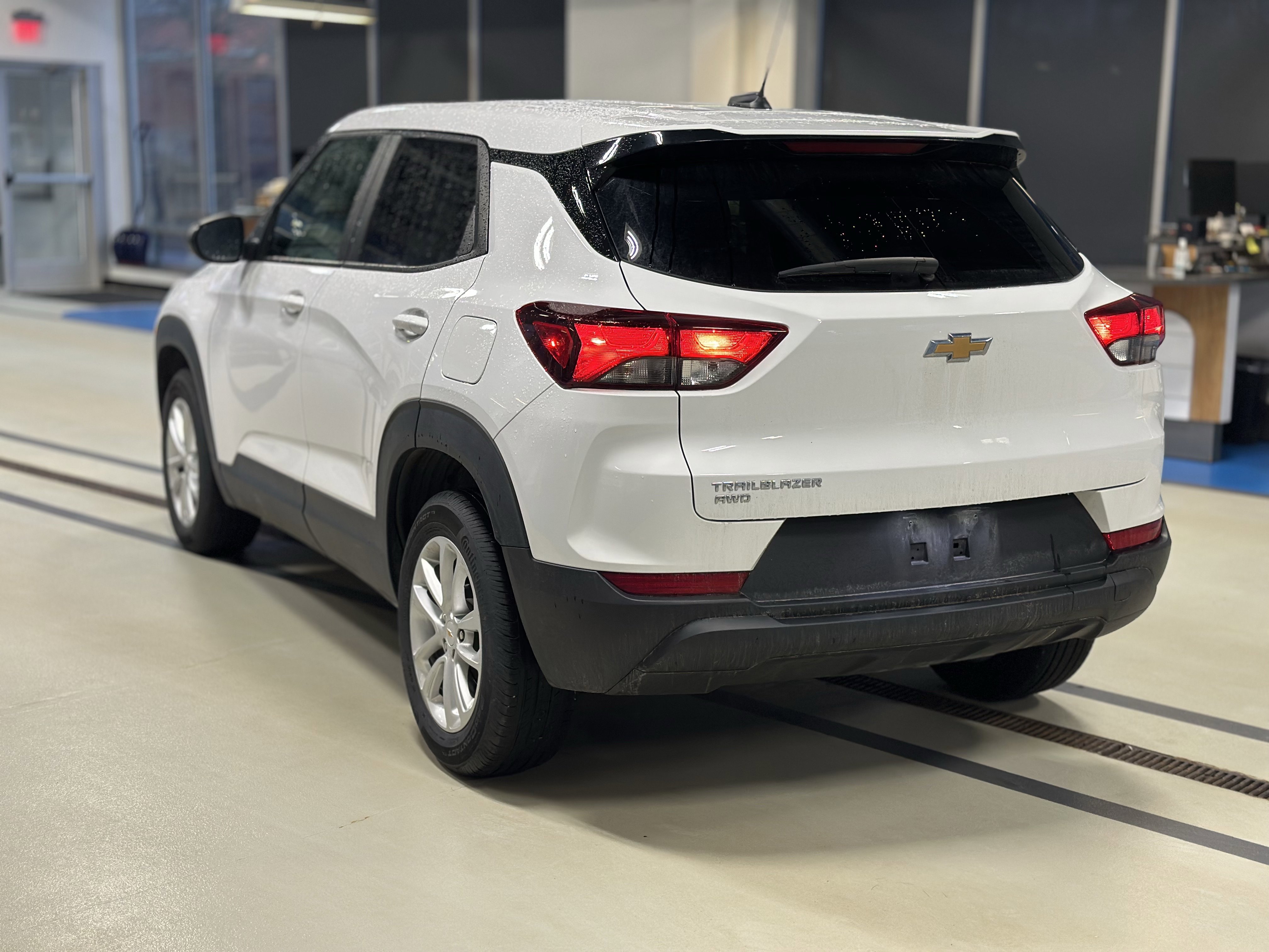 Used 2024 Chevrolet TrailBlazer LS w/ LS Convenience Package image 8