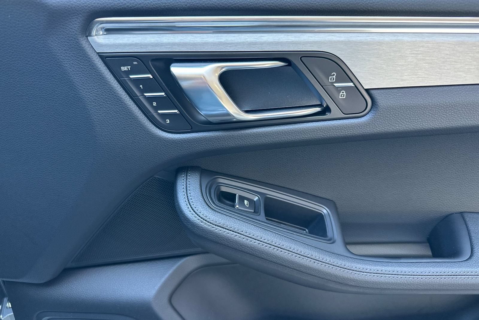 New 2026 Porsche Macan AWD/4WD image 20