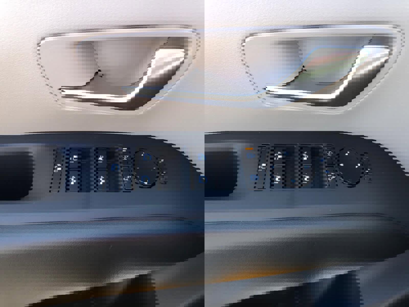 New 2026 Hyundai Tucson SE image 23