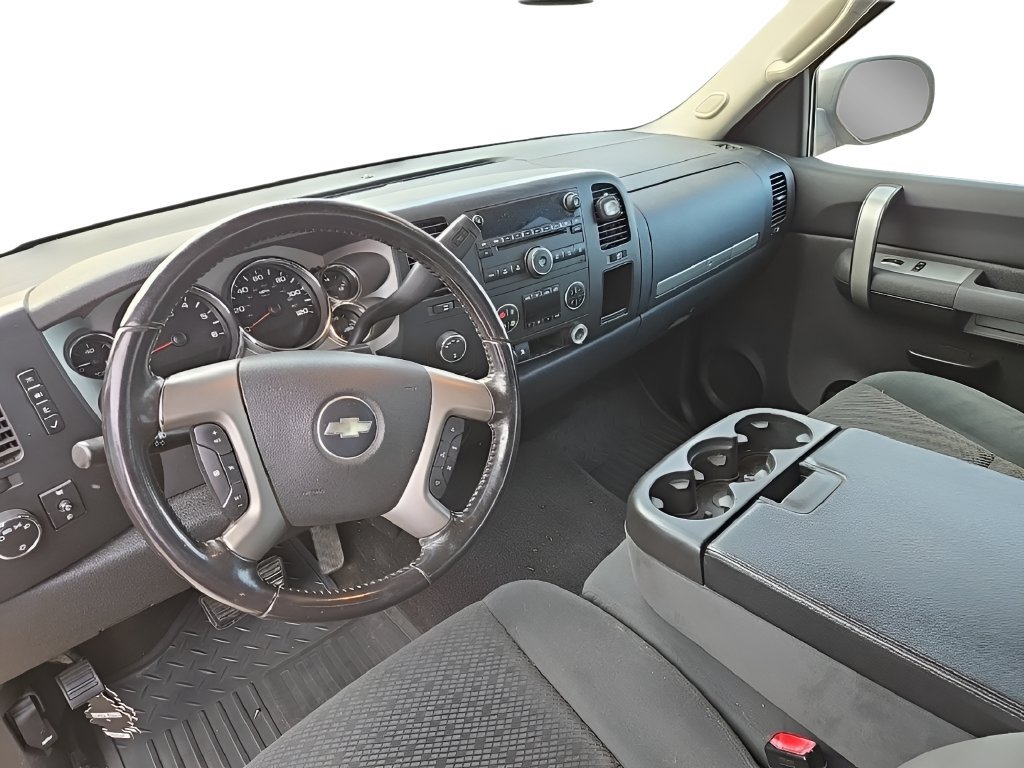 Used 2007 Chevrolet Silverado 1500 LT w/ 1LT Convenience Package AWD/4WD image 10