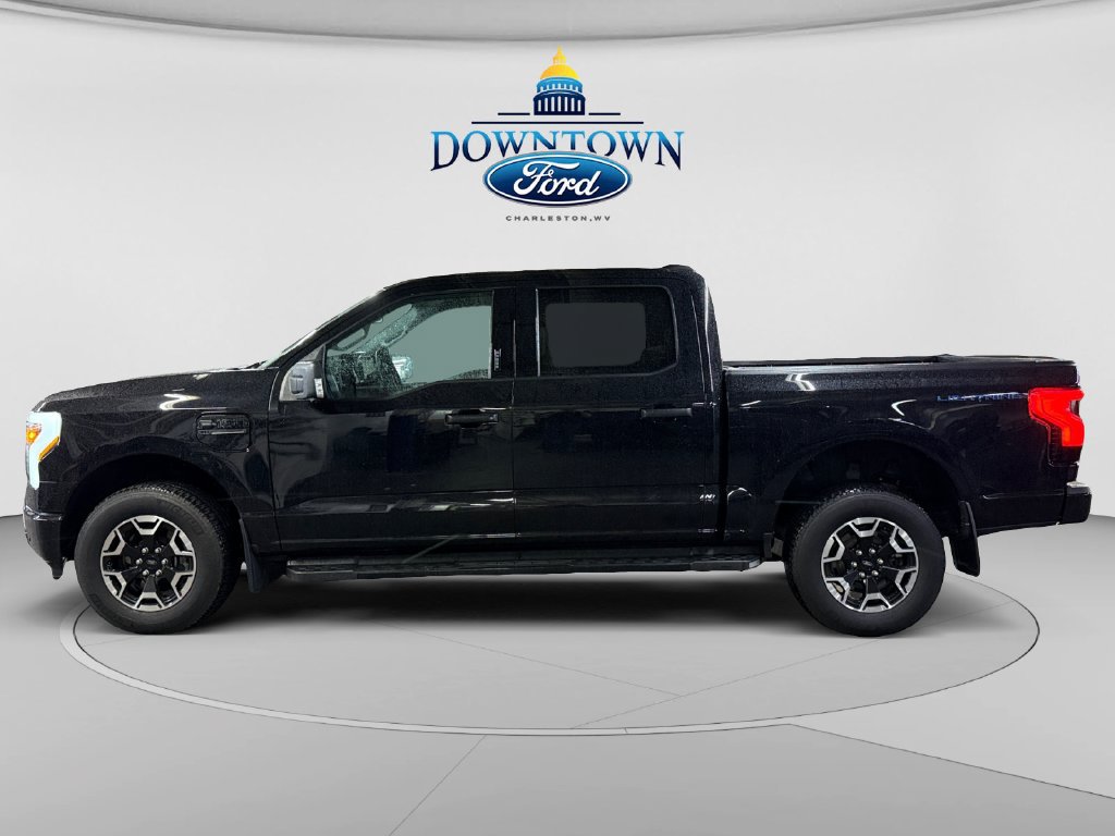 Used 2023 Ford F150 Lightning XLT AWD/4WD image 6