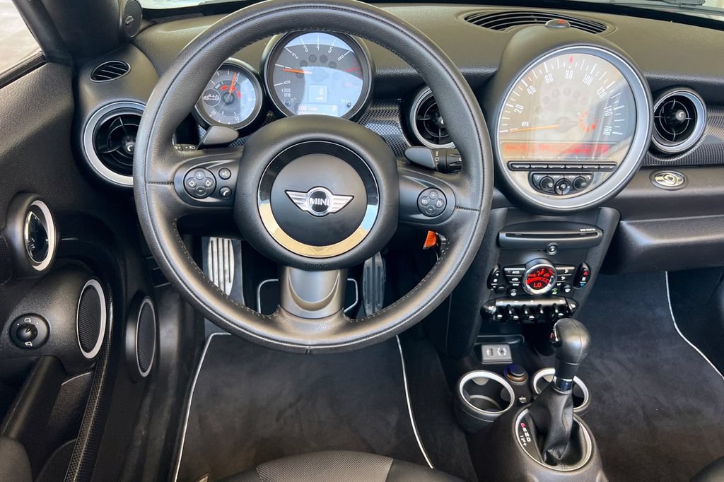 Used 2015 MINI Cooper Roadster S FWD image 17