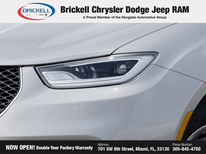 New 2026 Chrysler Pacifica Select image 10