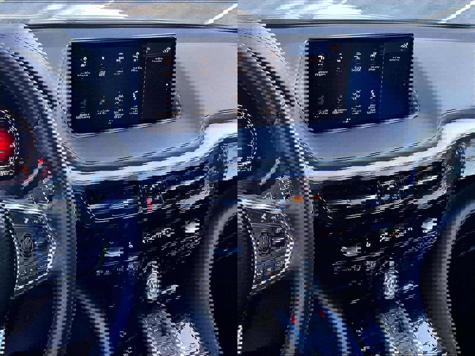 Used 2023 Acura MDX FWD w/ Technology Package image 9