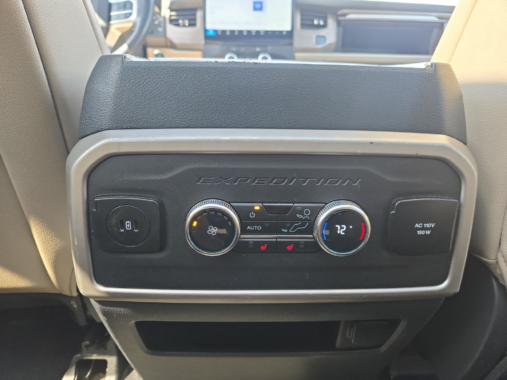 Used 2024 Ford Expedition Limited AWD/4WD image 18