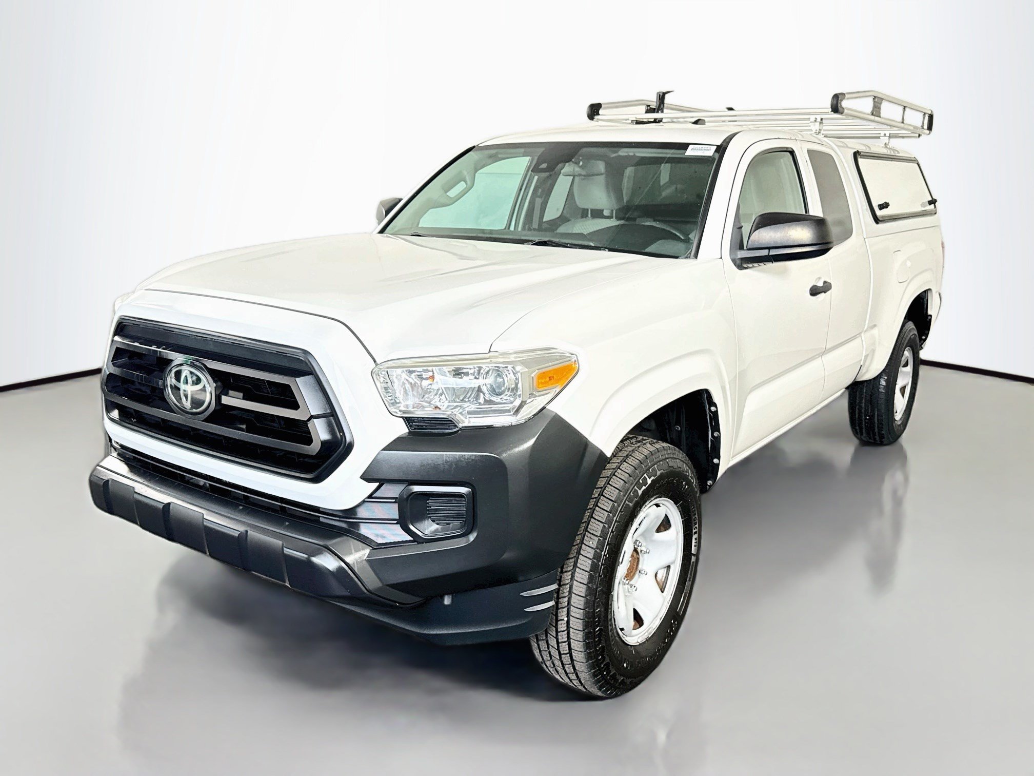 Used 2021 Toyota Tacoma SR RWD image 4