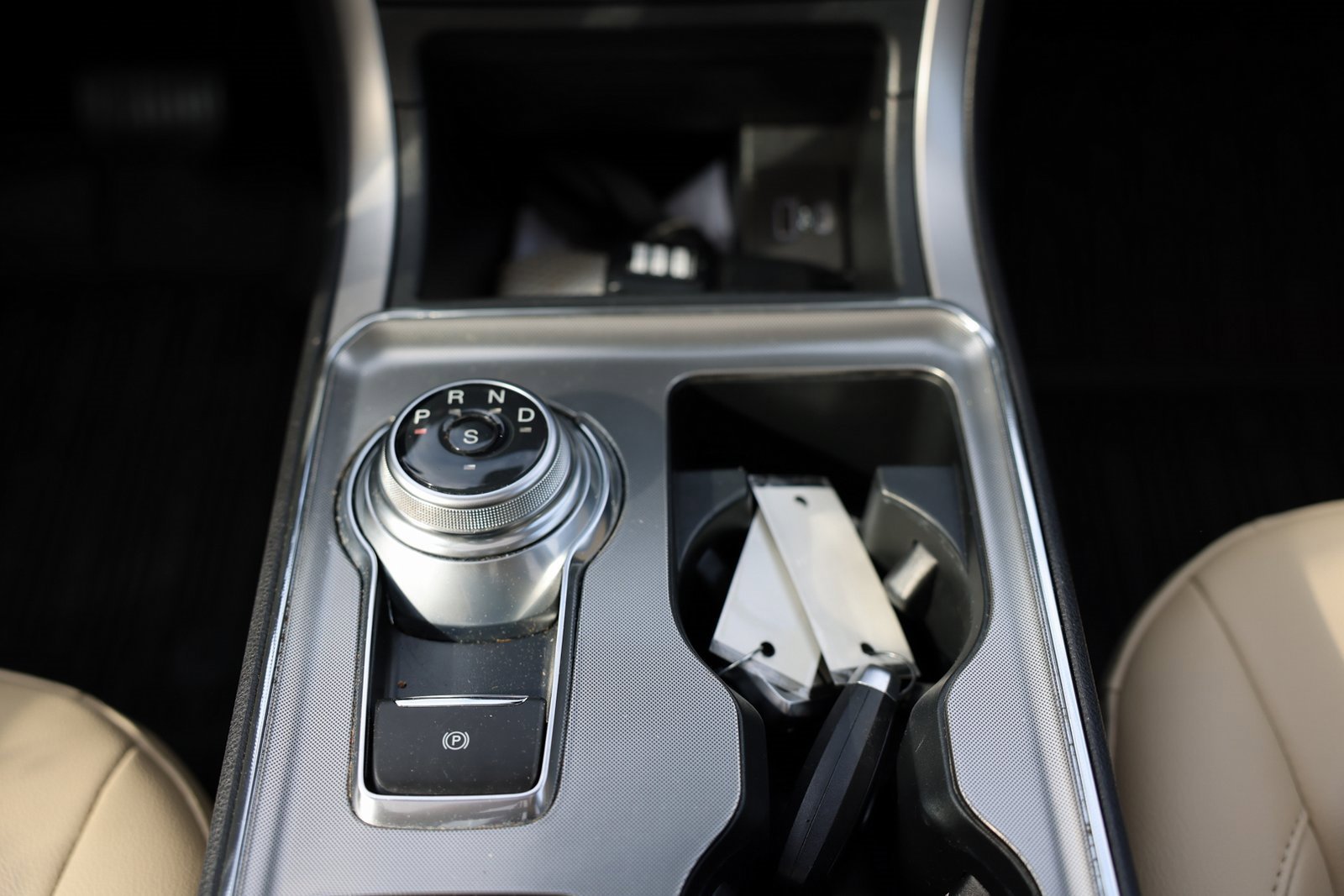 Used 2022 Ford Edge SEL w/ Convenience Package image 27