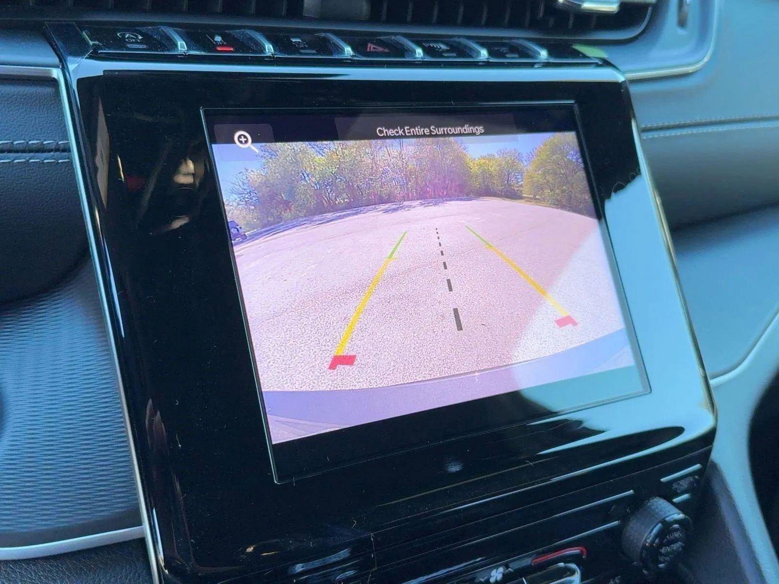 New 2025 Jeep Grand Cherokee L Laredo image 23