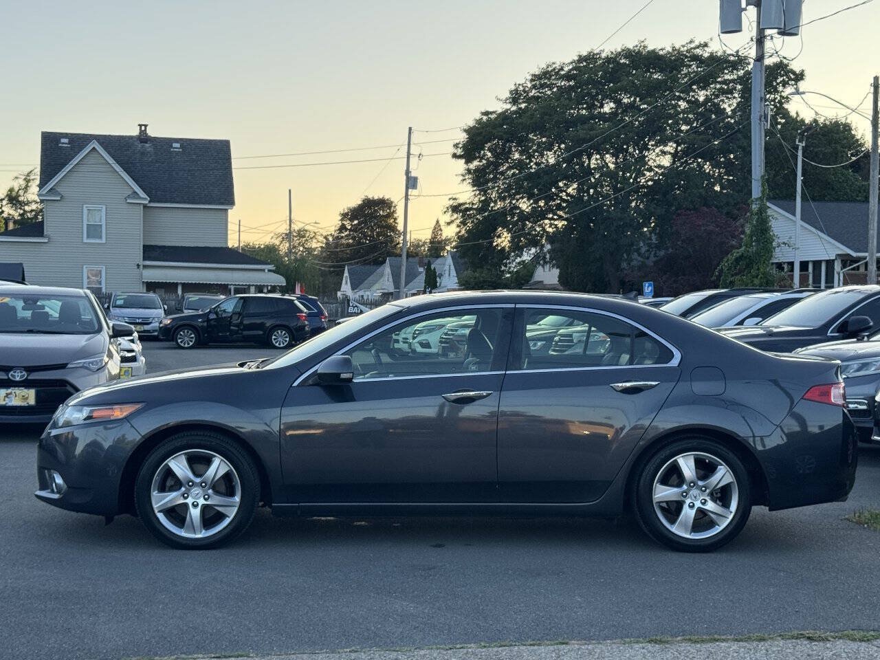 Used 2012 Acura TSX w/ Technology Package FWD image 4