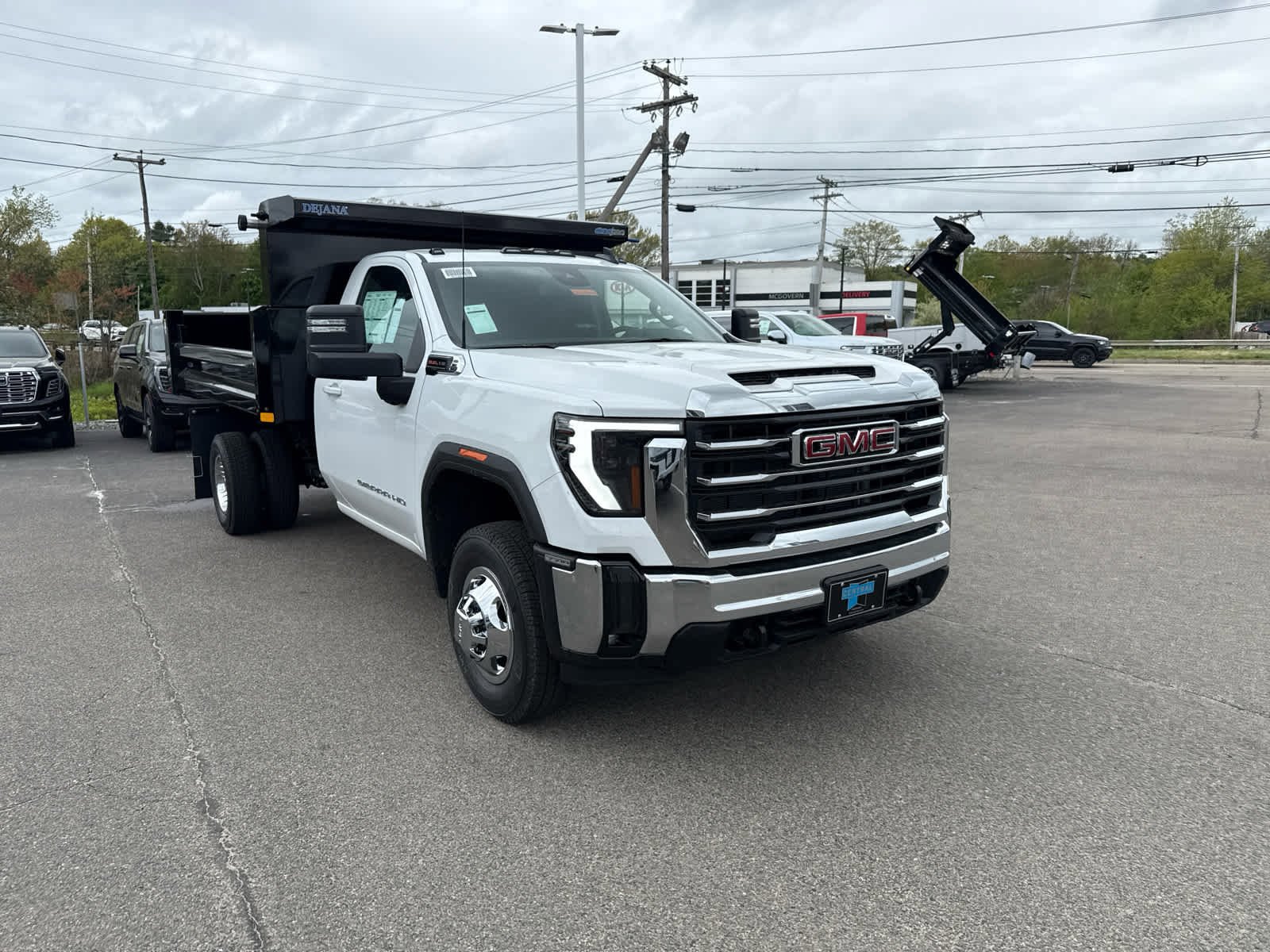 New 2026 GMC Sierra 3500 SLE w/ SLE Convenience Package AWD/4WD image 7
