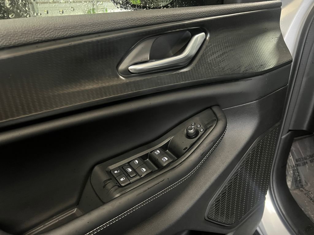 New 2025 Jeep Grand Cherokee Laredo w/ Trailer Tow Package image 13